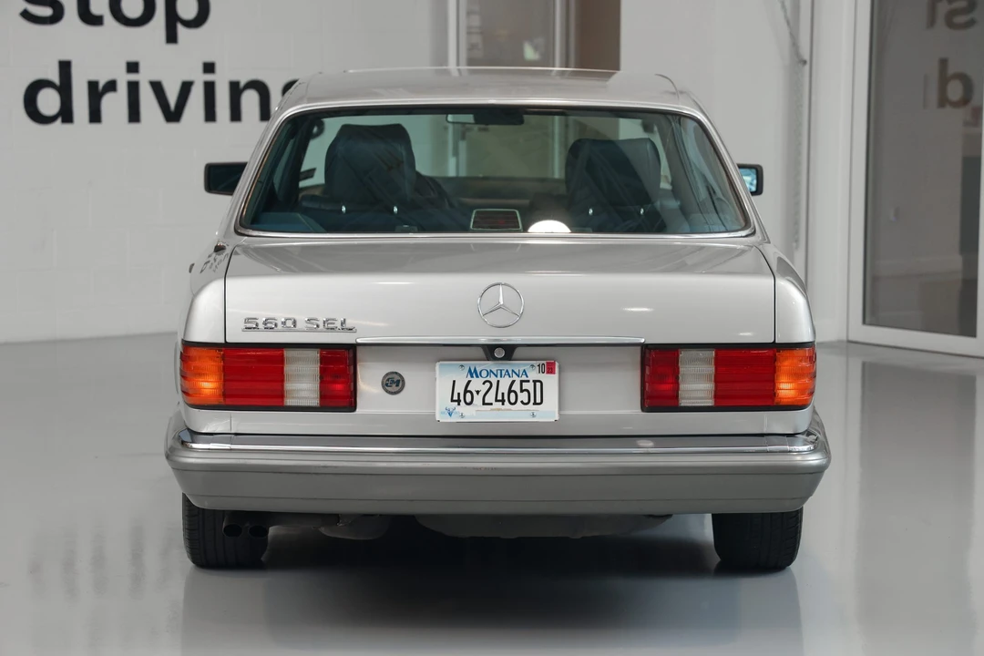 1988 Mercedes-Benz W126 S-Class Sedan - Image 5 of 31