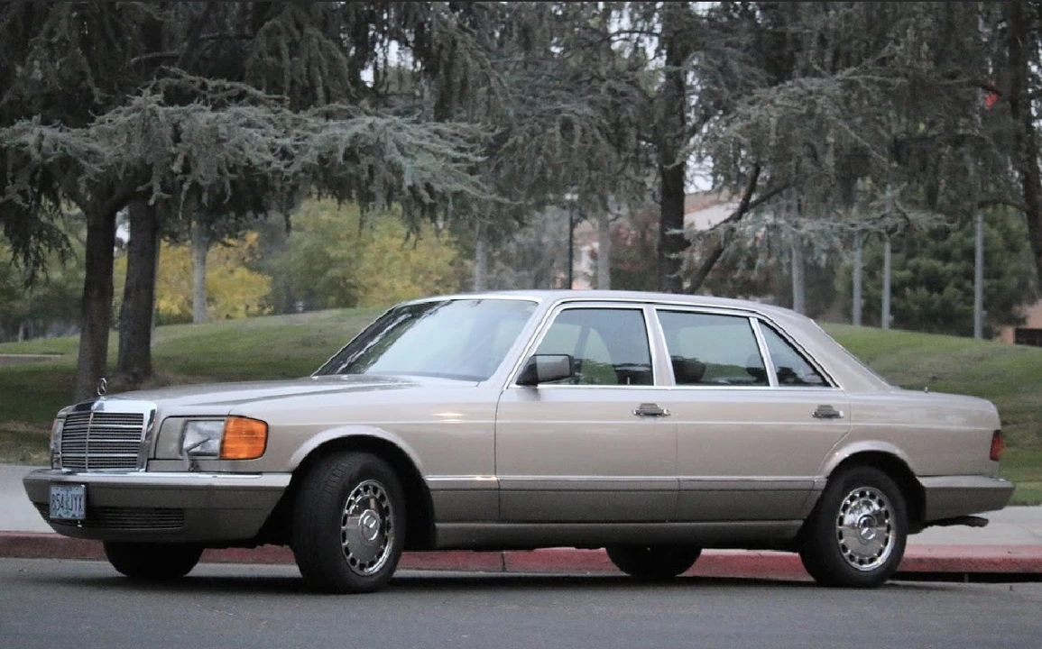 1988 Mercedes-Benz W126 S-Class Sedan - Image 5 of 31