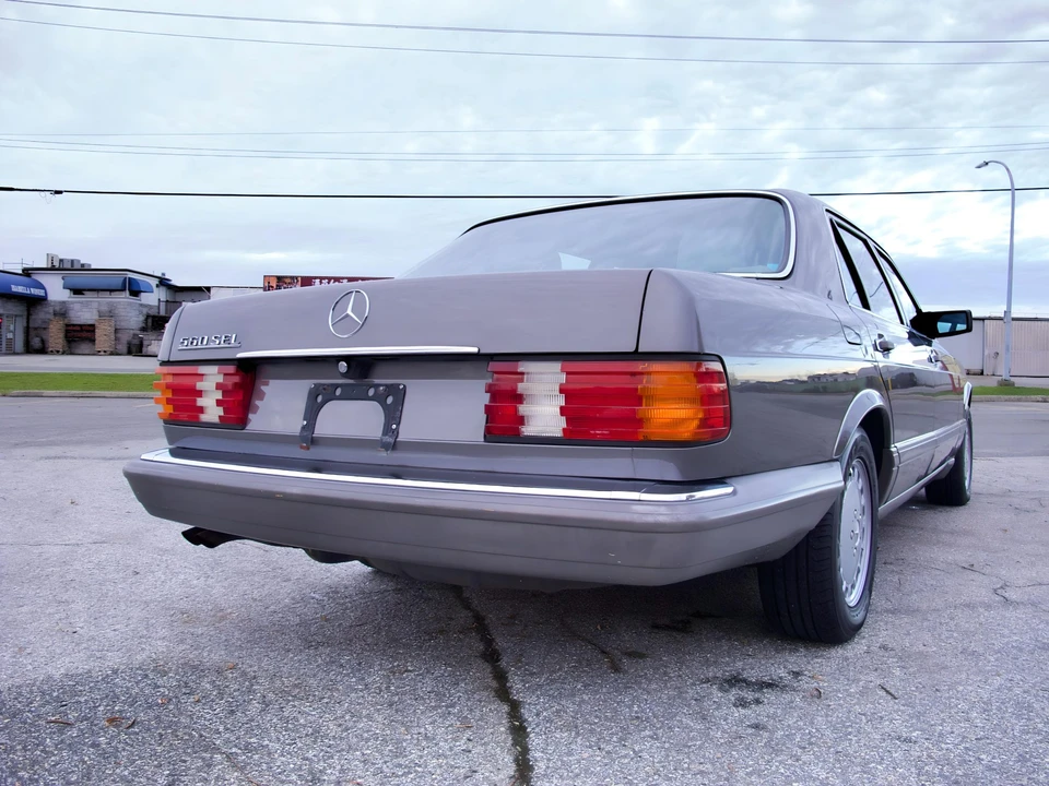 1988 Mercedes-Benz W126 S-Class Sedan - Image 7 of 31