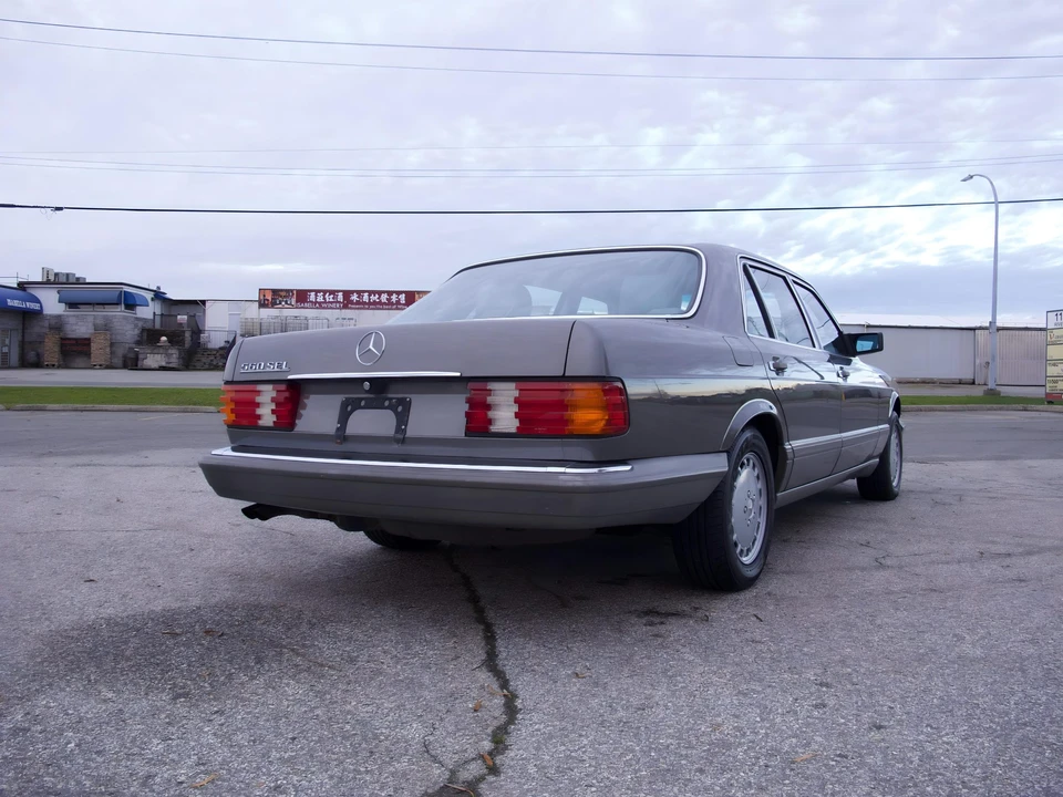 1988 Mercedes-Benz W126 S-Class Sedan - Image 9 of 31