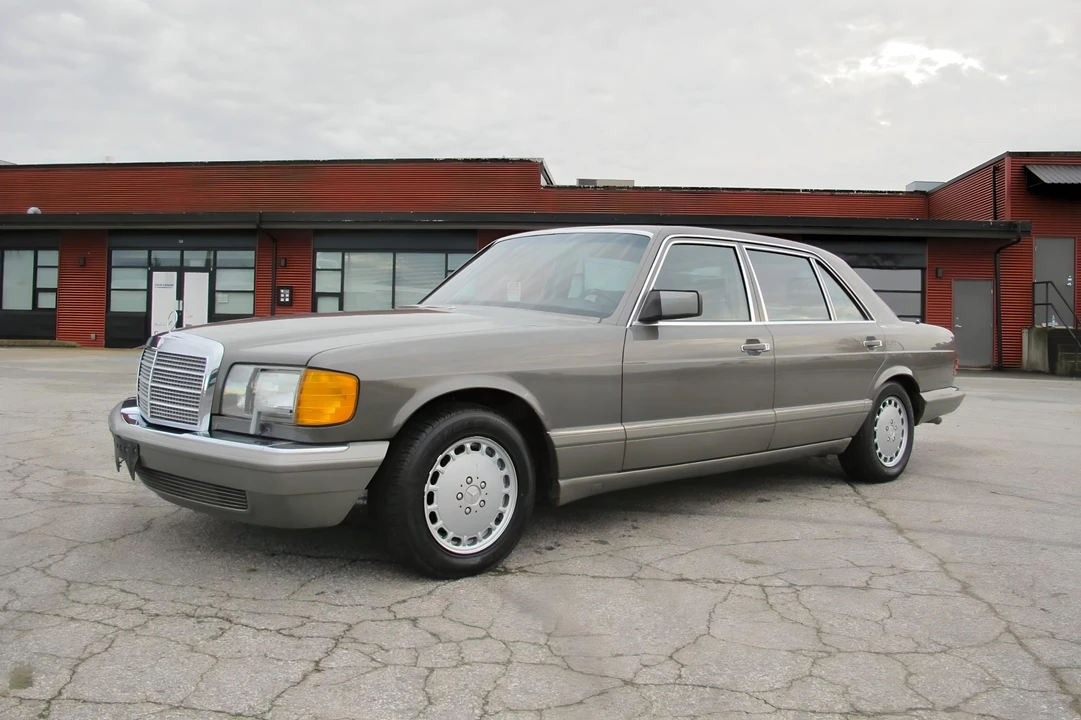 1988 Mercedes-Benz W126 S-Class Sedan - Image 5 of 31