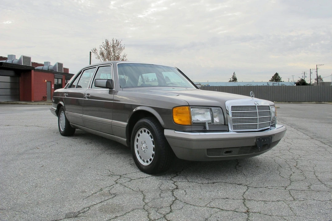 1988 Mercedes-Benz W126 S-Class Sedan - Image 13 of 31