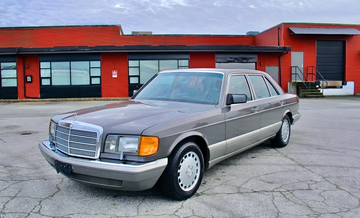 1988 Mercedes-Benz W126 S-Class Sedan - Image 3 of 31