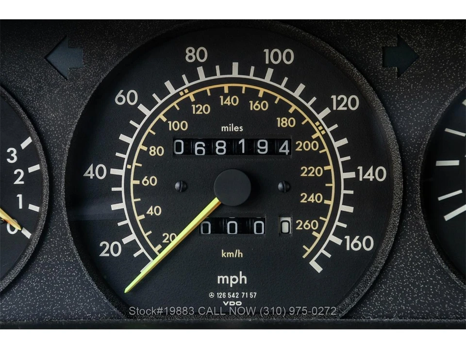 1988 Mercedes-Benz W126 S-Class Sedan - Image 17 of 31