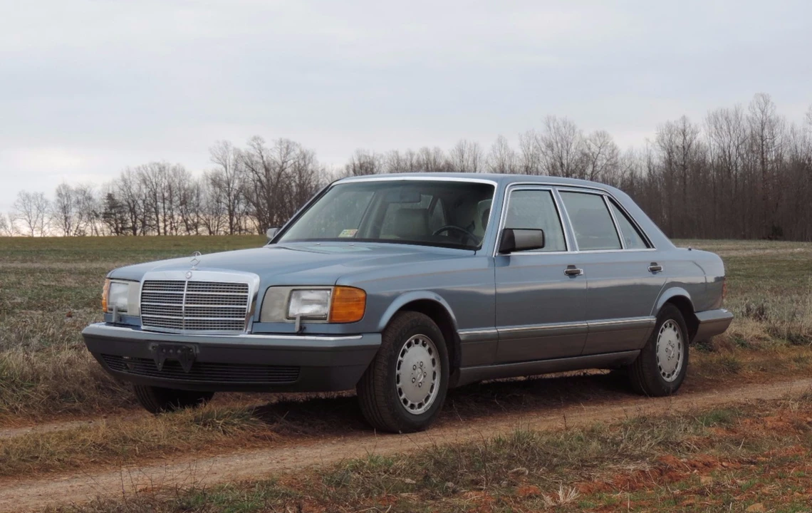 1988 Mercedes-Benz W126 S-Class Sedan - Image 4 of 31