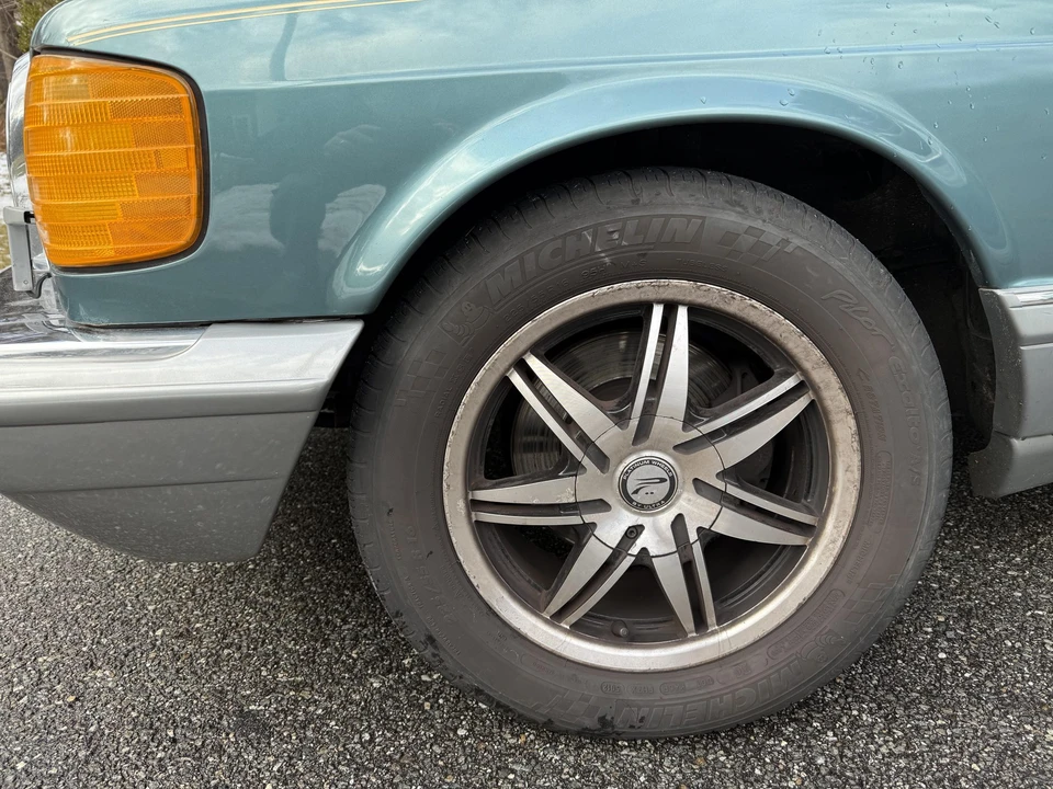 1988 Mercedes-Benz W126 S-Class Sedan - Image 20 of 31