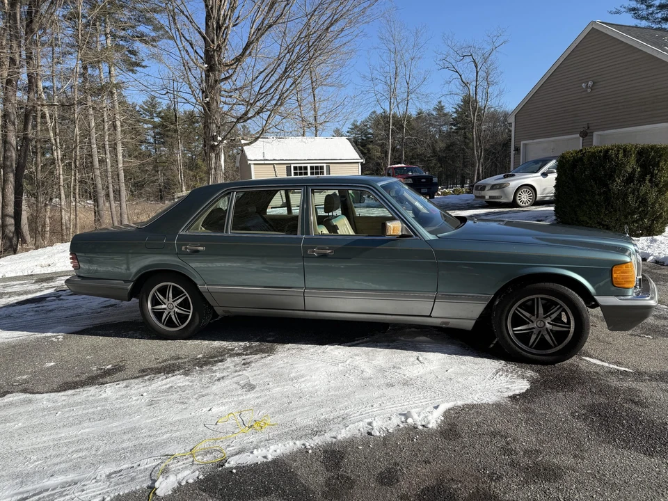 1988 Mercedes-Benz W126 S-Class Sedan - Image 4 of 31