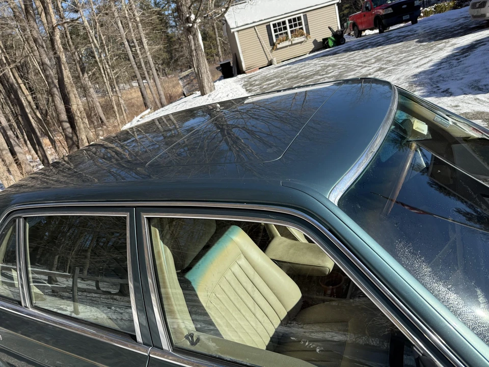 1988 Mercedes-Benz W126 S-Class Sedan - Image 13 of 31