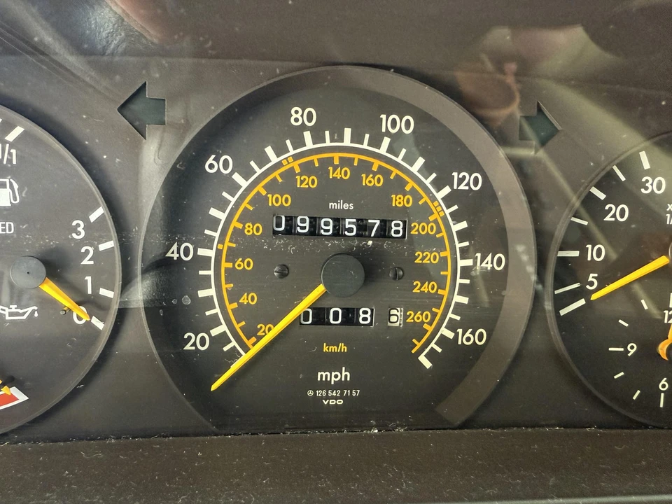 1988 Mercedes-Benz W126 S-Class Sedan - Image 31 of 31