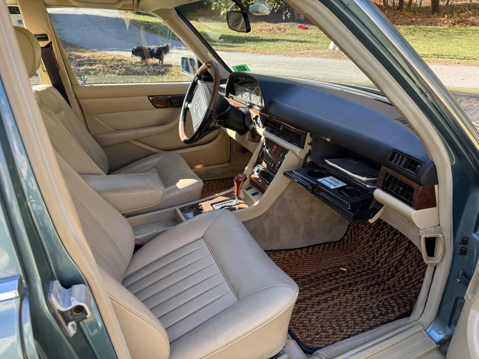 1988 Mercedes-Benz W126 S-Class Sedan - Image 26 of 31