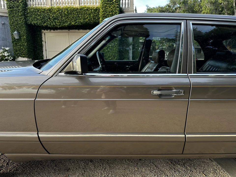 1988 Mercedes-Benz W126 S-Class Sedan - Image 21 of 31