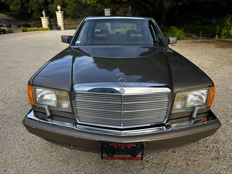 1988 Mercedes-Benz W126 S-Class Sedan - Image 13 of 31