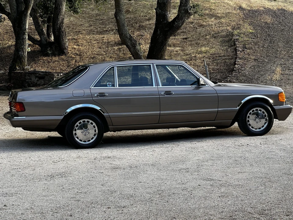 1988 Mercedes-Benz W126 S-Class Sedan - Image 9 of 31