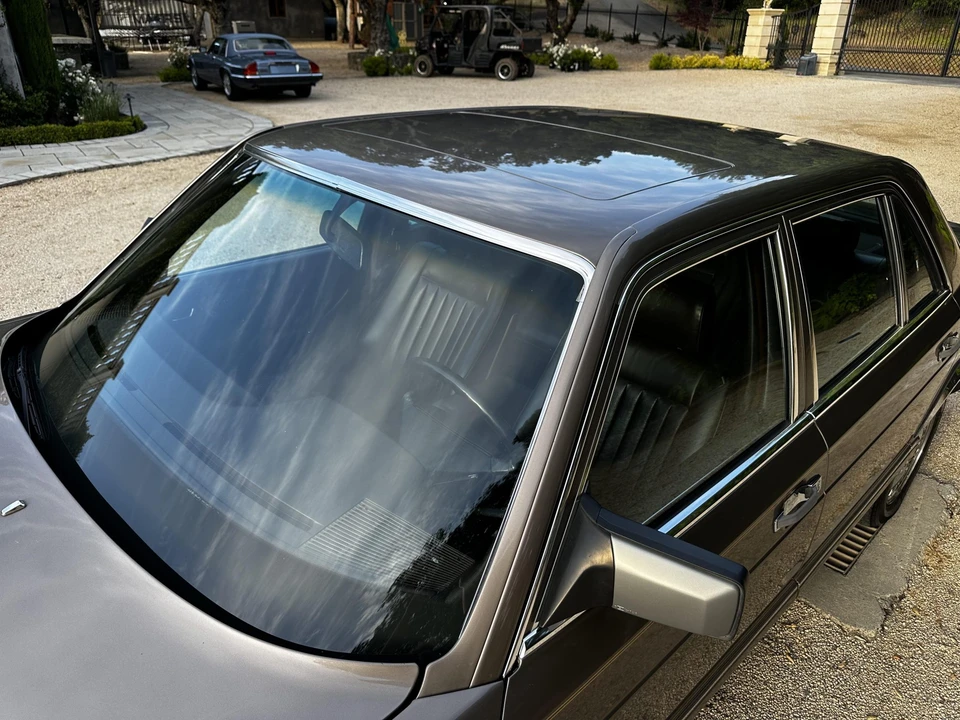 1988 Mercedes-Benz W126 S-Class Sedan - Image 19 of 31
