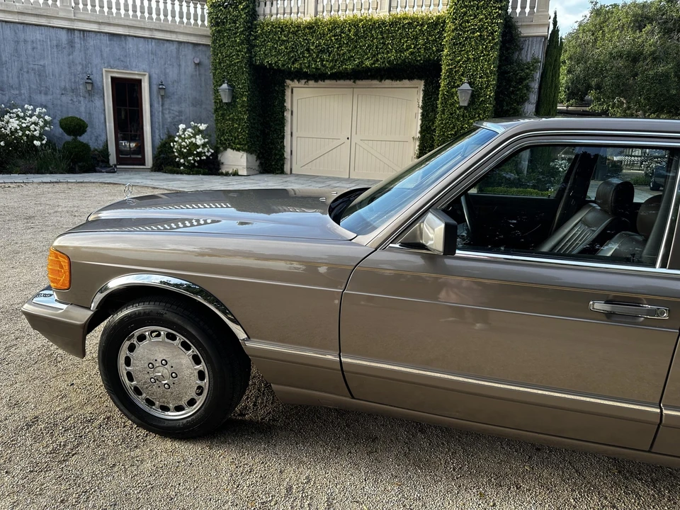 1988 Mercedes-Benz W126 S-Class Sedan - Image 20 of 31