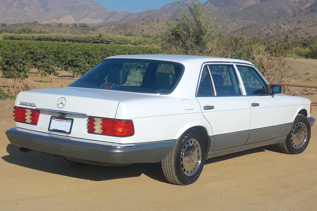1988 Mercedes-Benz W126 S-Class Sedan - Image 6 of 6