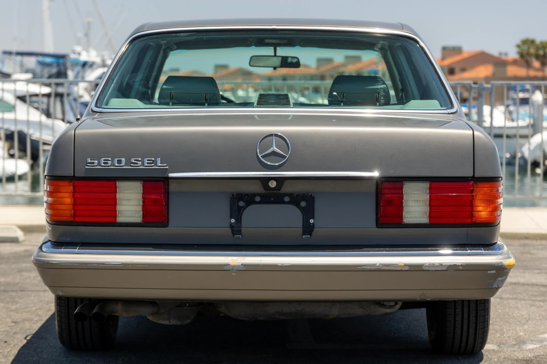1988 Mercedes-Benz W126 S-Class Sedan - Image 5 of 31