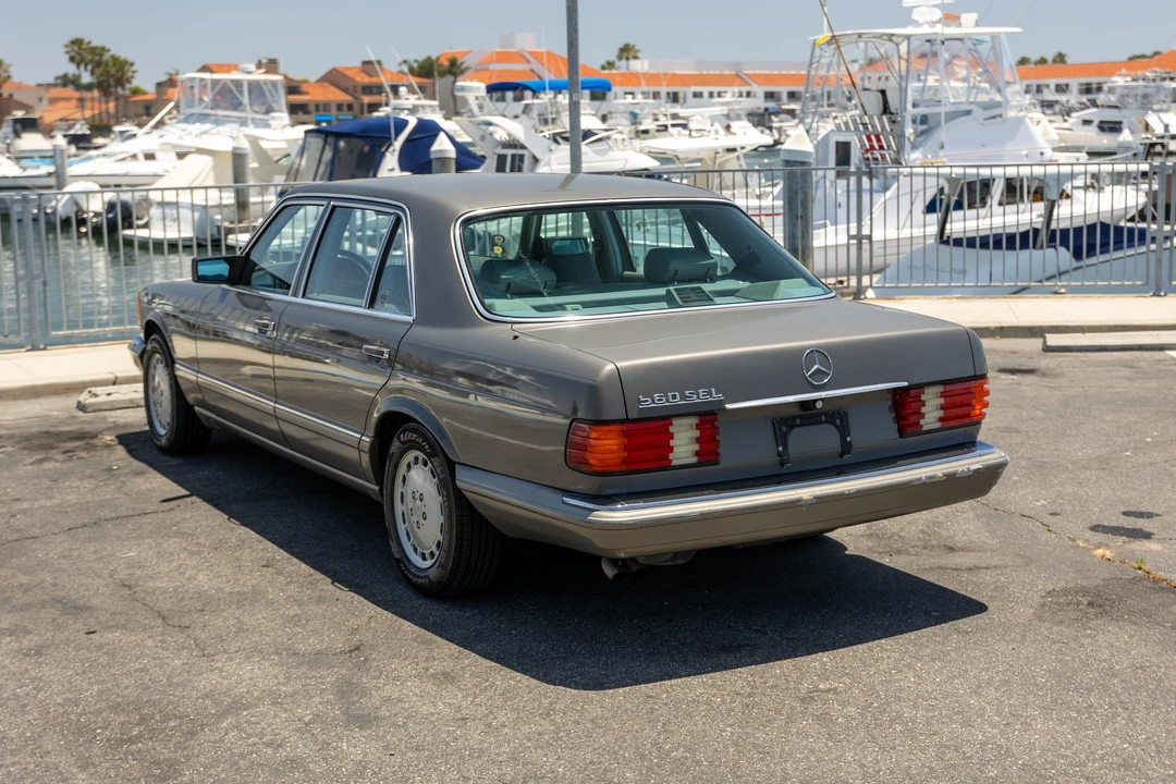 1988 Mercedes-Benz W126 S-Class Sedan - Image 12 of 31