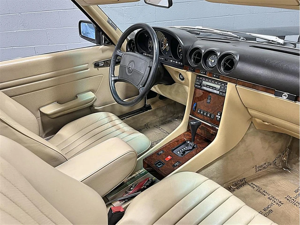 1988 Mercedes-Benz R107 SL-Class - Image 13 of 31