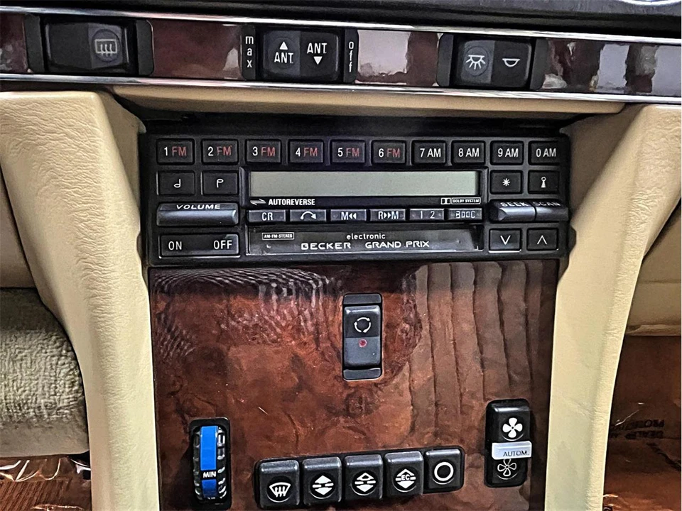 1988 Mercedes-Benz R107 SL-Class - Image 30 of 31