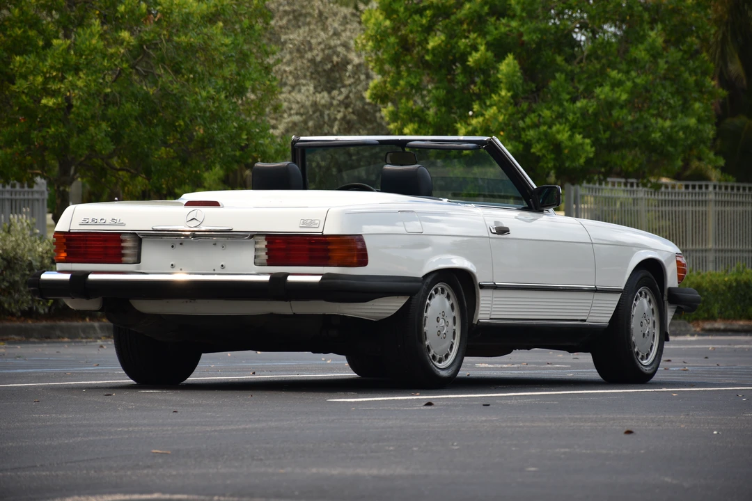 1988 Mercedes-Benz R107 SL-Class - Image 3 of 28