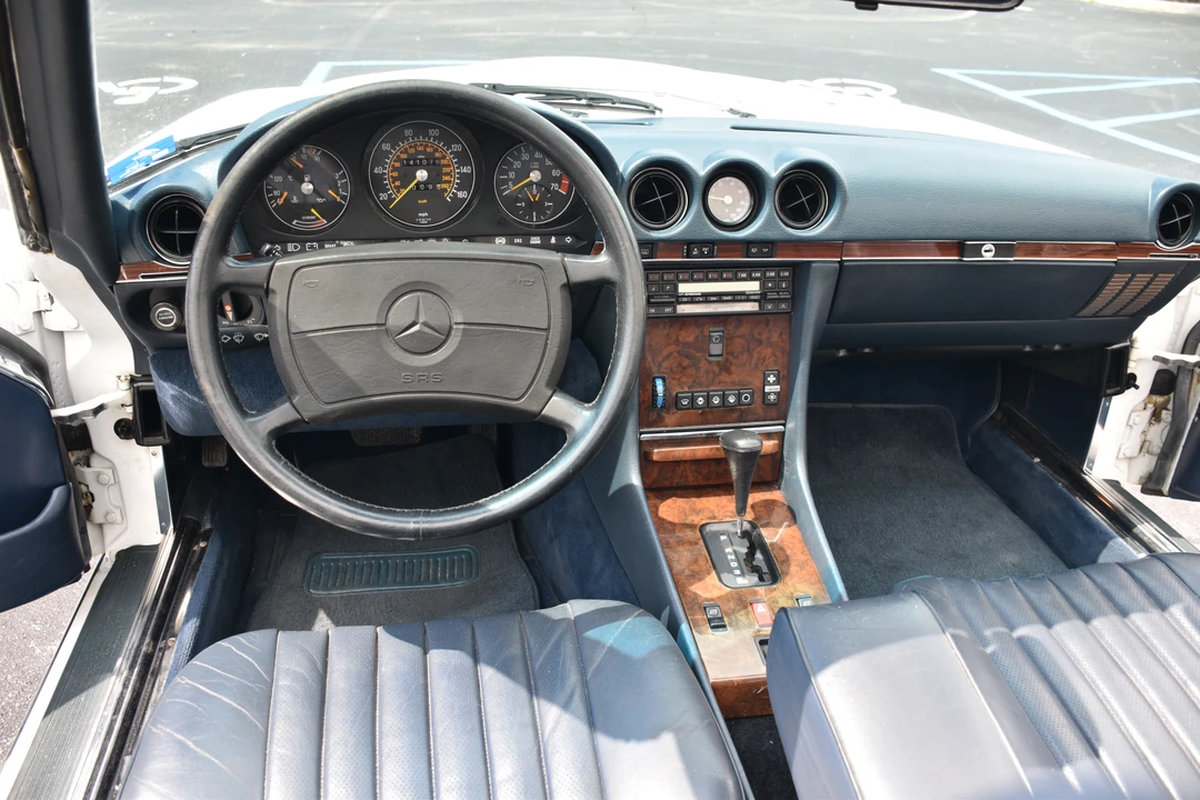 1988 Mercedes-Benz R107 SL-Class - Image 15 of 28