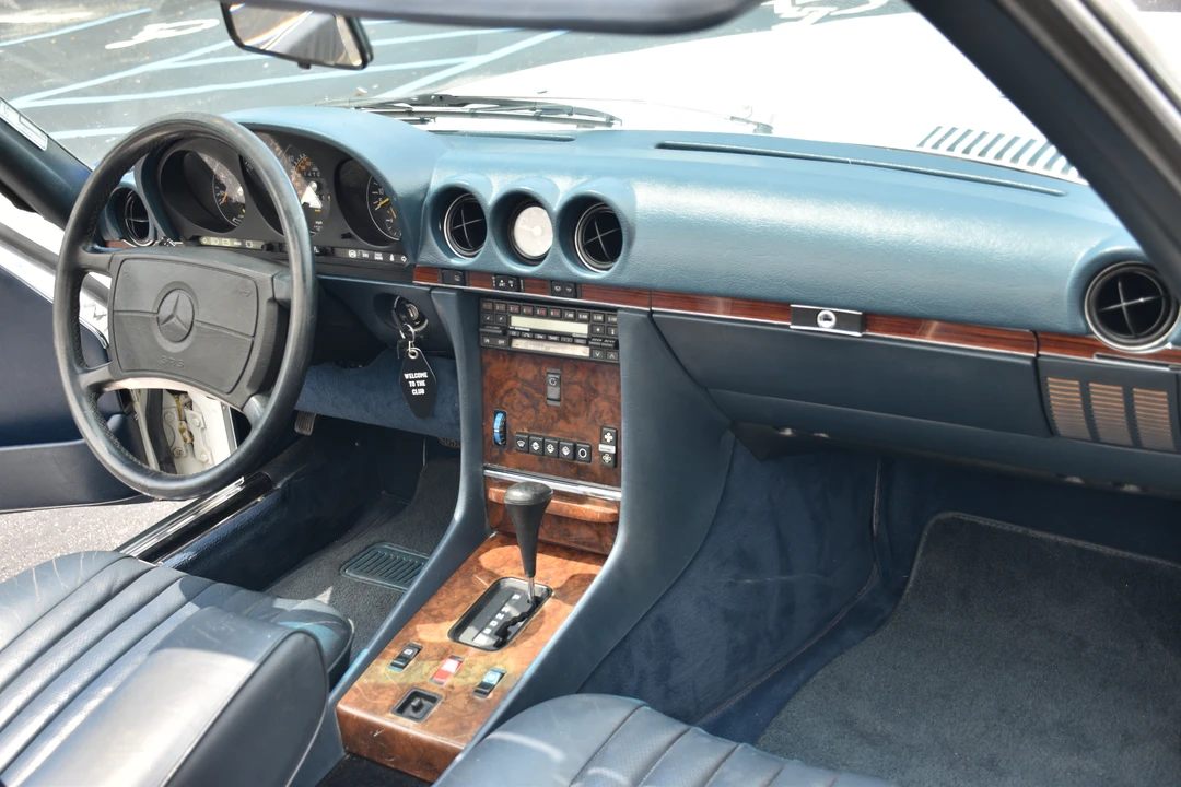 1988 Mercedes-Benz R107 SL-Class - Image 16 of 28