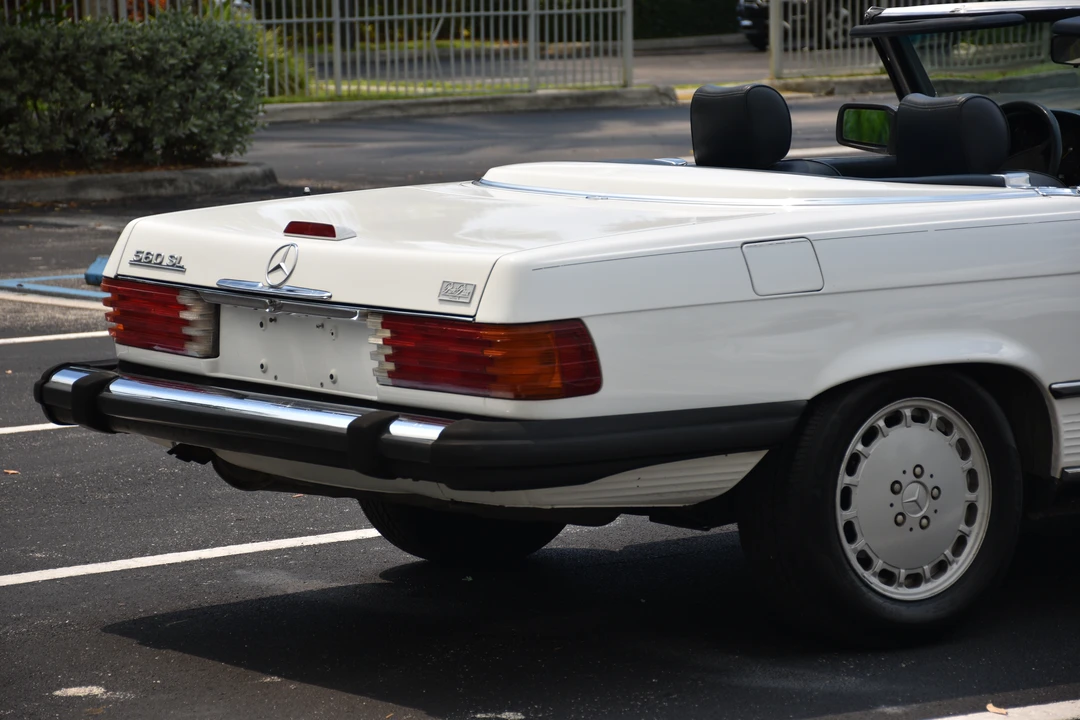 1988 Mercedes-Benz R107 SL-Class - Image 11 of 28