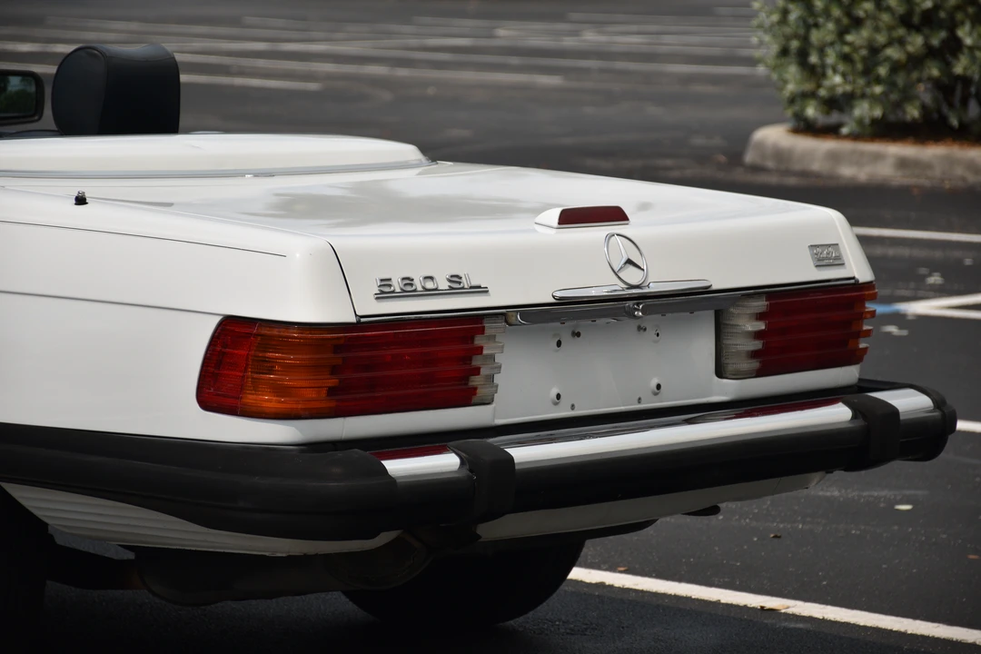 1988 Mercedes-Benz R107 SL-Class - Image 10 of 28