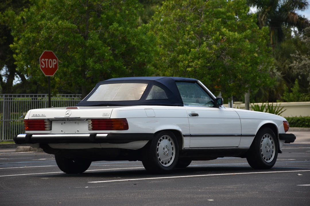 1988 Mercedes-Benz R107 SL-Class - Image 21 of 28