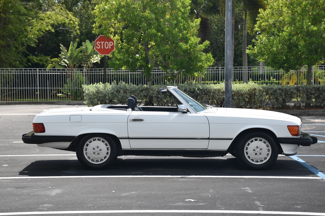 1988 Mercedes-Benz R107 SL-Class - Image 5 of 28