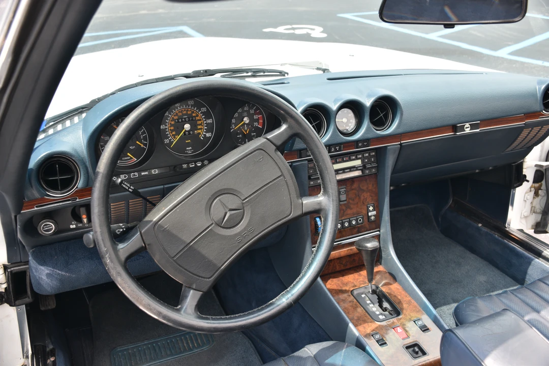 1988 Mercedes-Benz R107 SL-Class - Image 13 of 28