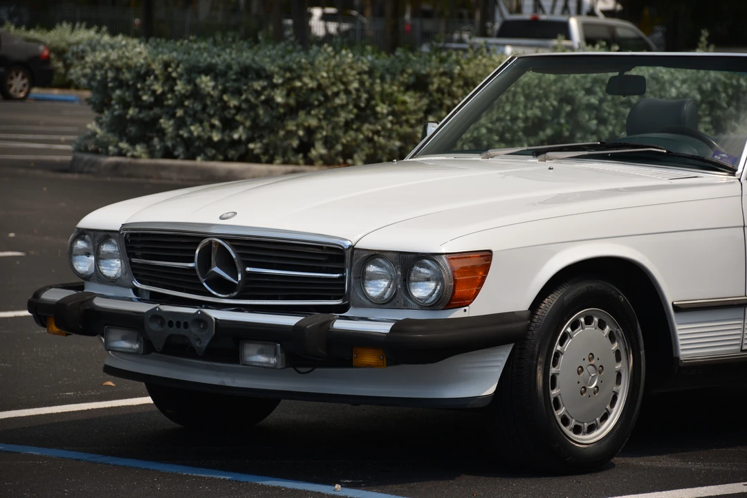 1988 Mercedes-Benz R107 SL-Class - Image 9 of 28