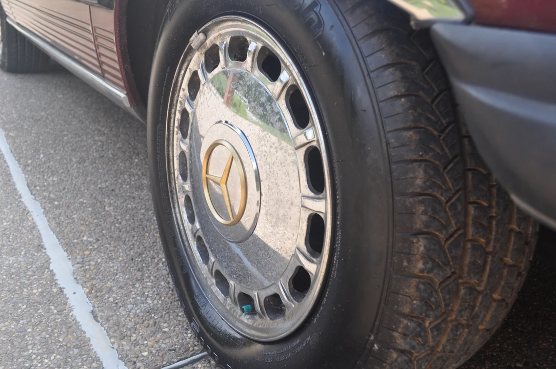 1988 Mercedes-Benz R107 SL-Class - Image 30 of 31