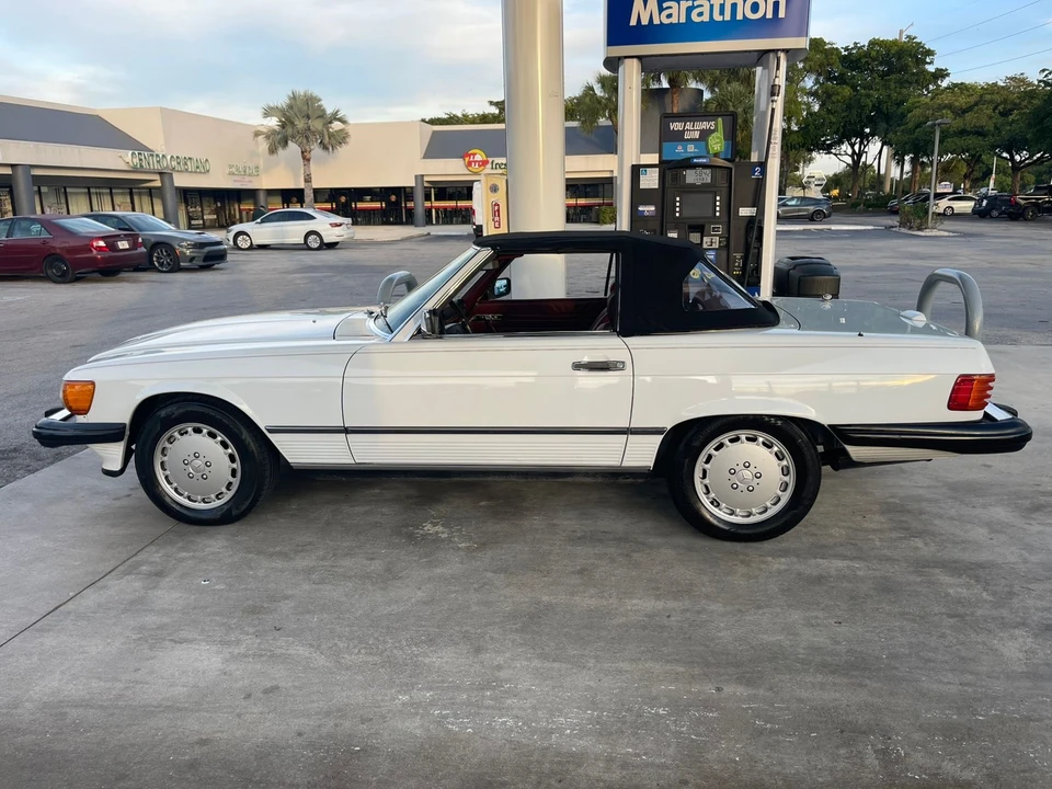1988 Mercedes-Benz R107 SL-Class - Image 10 of 31