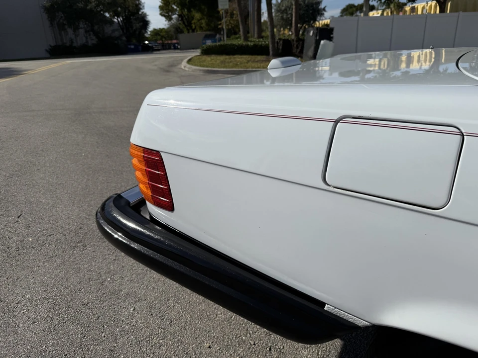 1988 Mercedes-Benz R107 SL-Class - Image 28 of 31