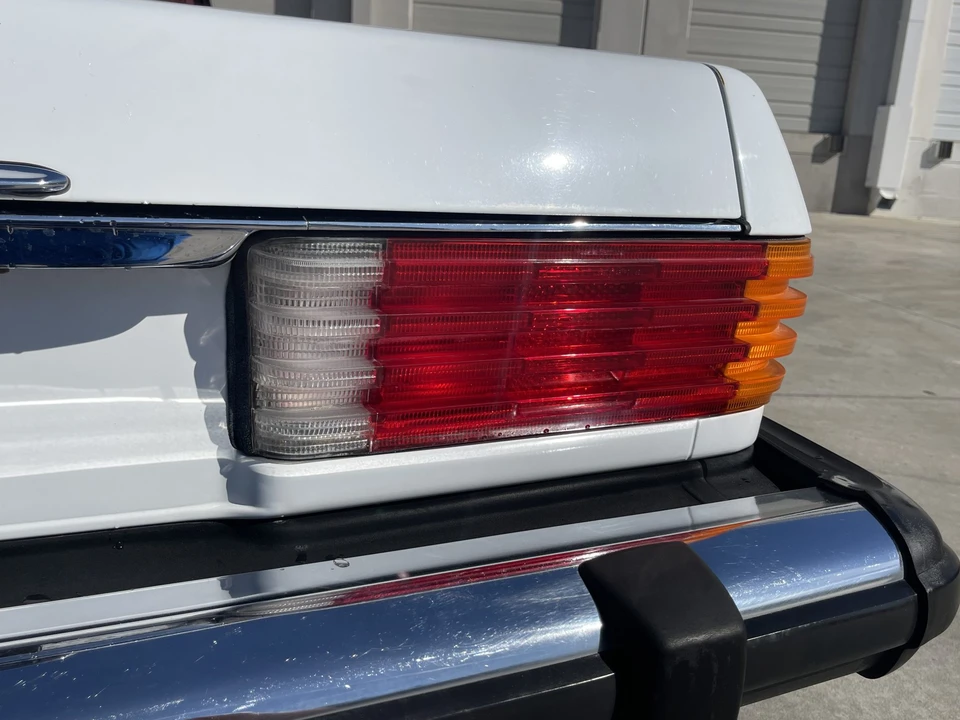 1988 Mercedes-Benz R107 SL-Class - Image 27 of 31