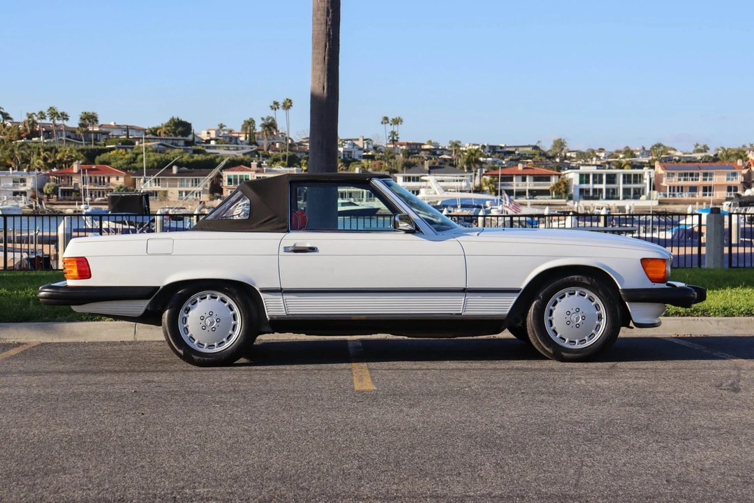 1988 Mercedes-Benz R107 SL-Class - Image 11 of 31