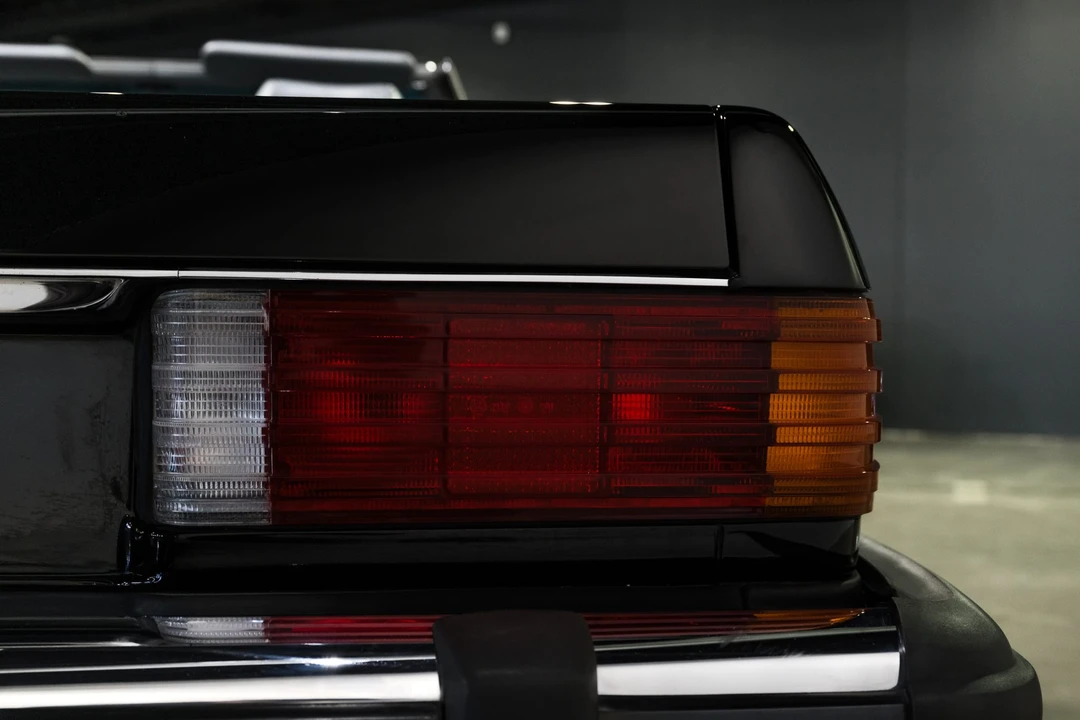 1988 Mercedes-Benz R107 SL-Class - Image 25 of 31