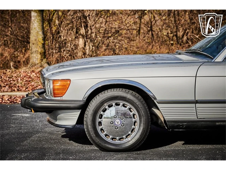 1988 Mercedes-Benz R107 SL-Class - Image 26 of 31