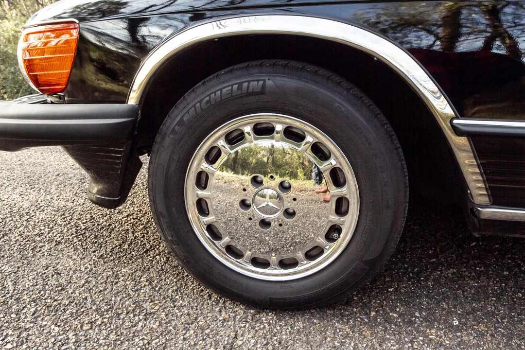 1988 Mercedes-Benz R107 SL-Class - Image 29 of 31