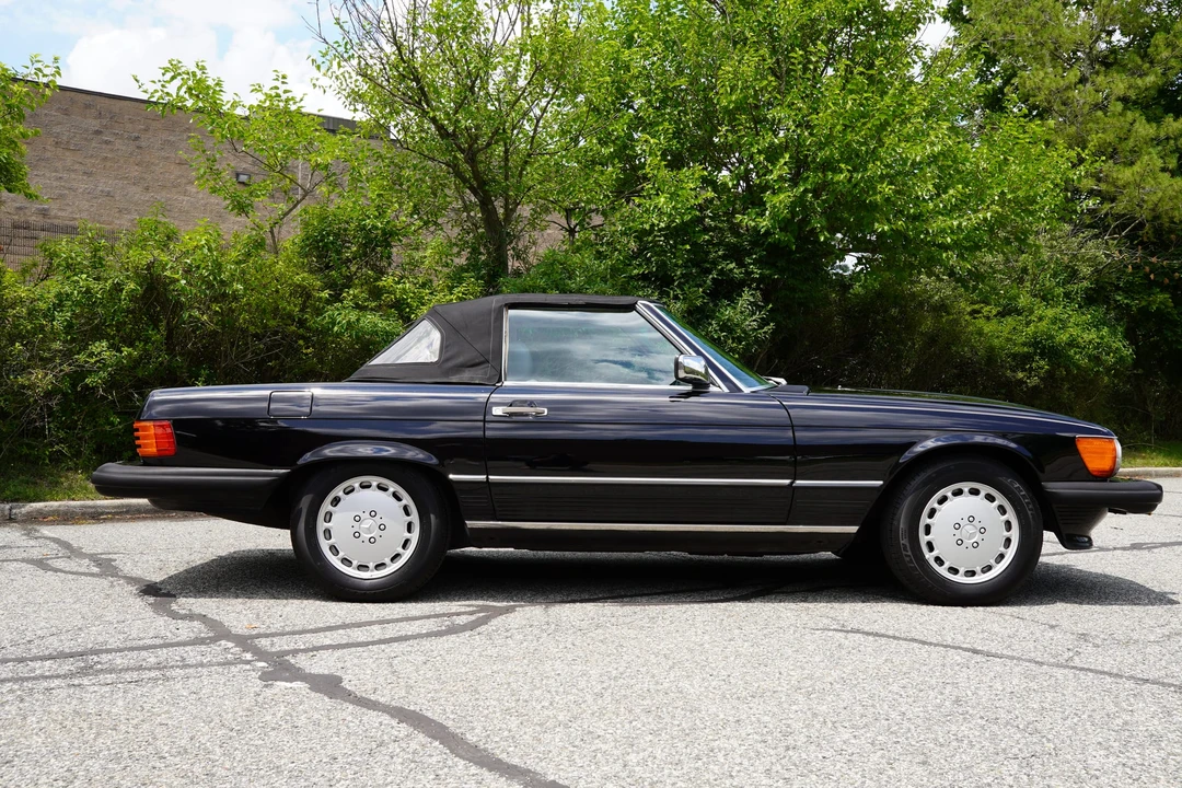 1988 Mercedes-Benz R107 SL-Class - Image 24 of 31