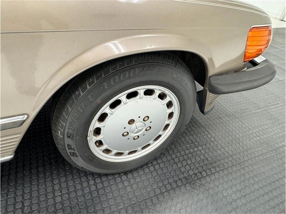 1988 Mercedes-Benz R107 SL-Class - Image 27 of 31