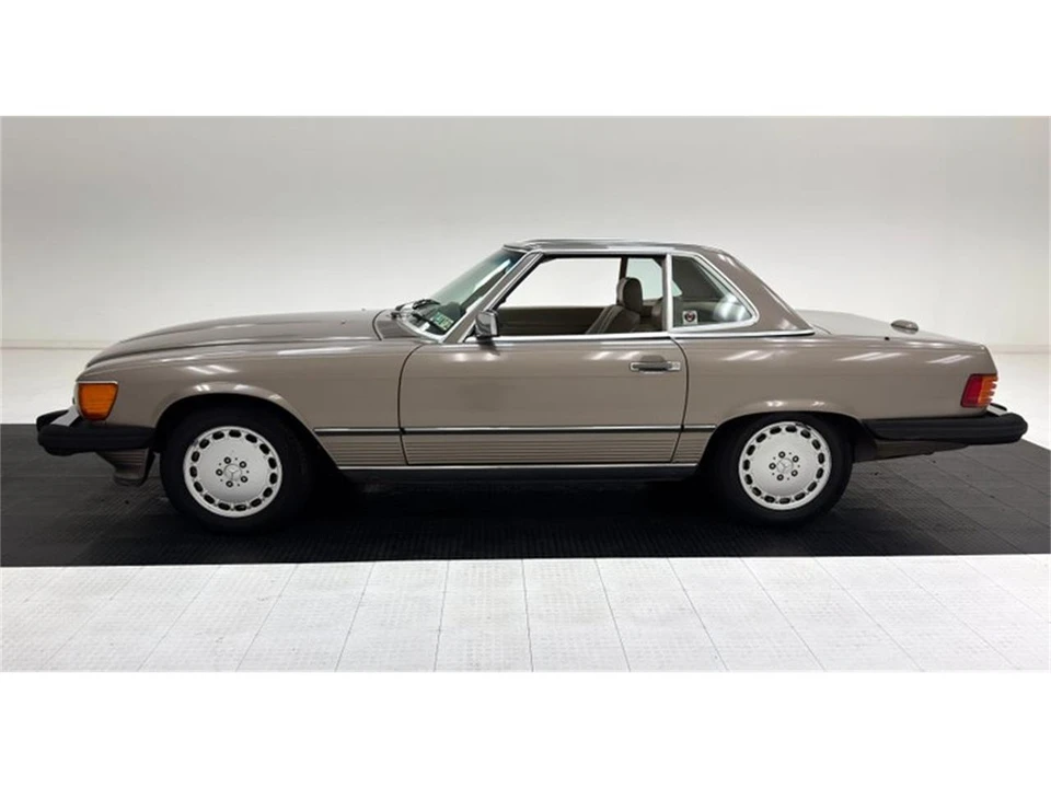 1988 Mercedes-Benz R107 SL-Class - Image 4 of 31