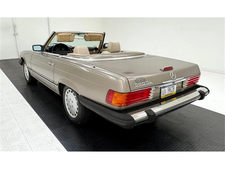 1988 Mercedes-Benz R107 SL-Class - Image 9 of 31