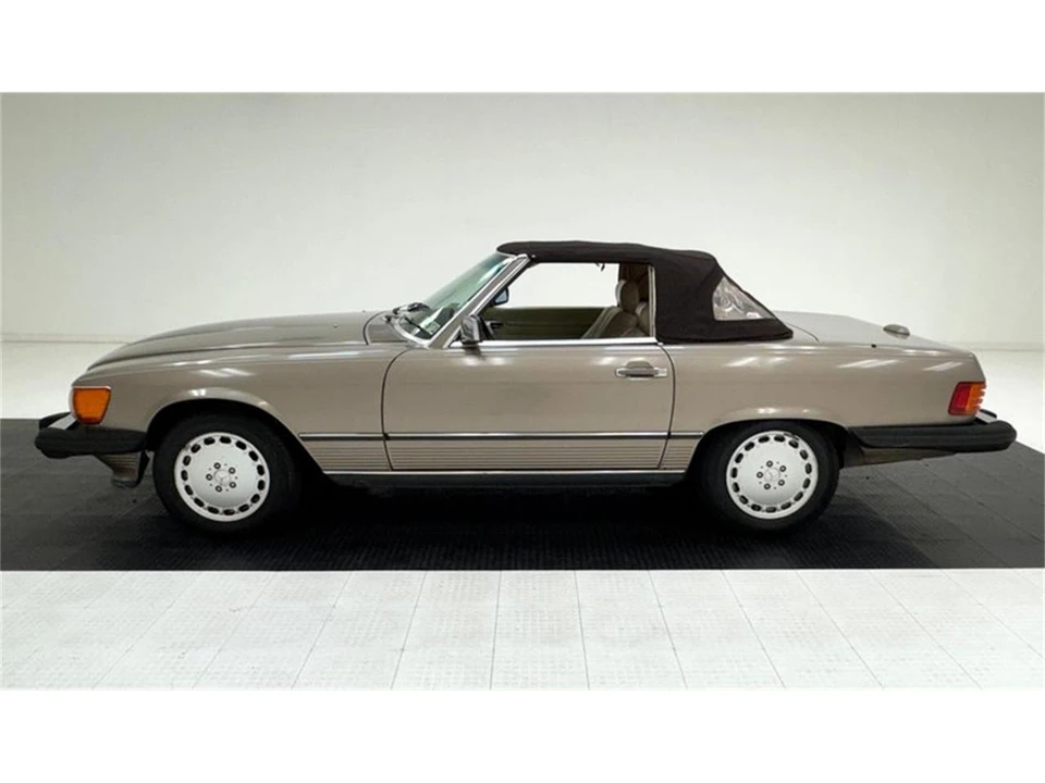 1988 Mercedes-Benz R107 SL-Class - Image 5 of 31