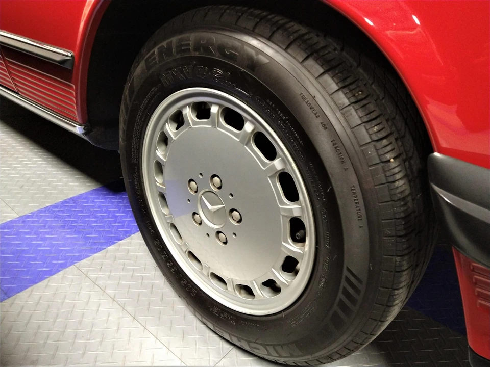 1988 Mercedes-Benz R107 SL-Class - Image 22 of 31