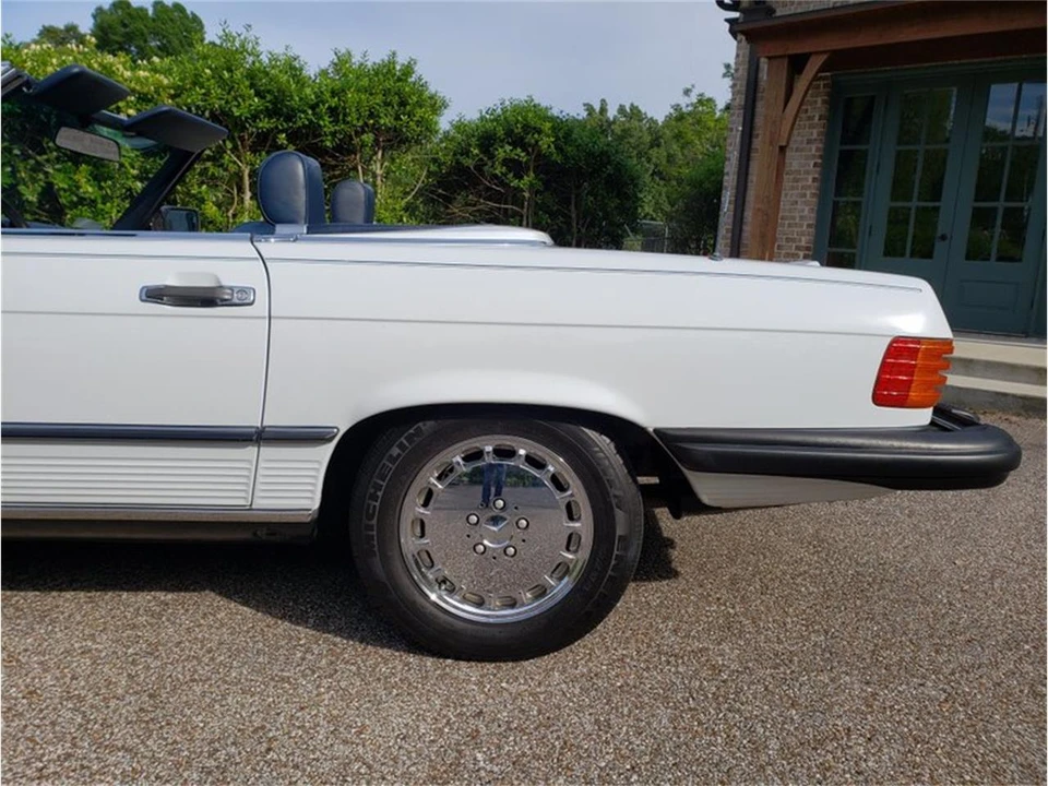 1988 Mercedes-Benz R107 SL-Class - Image 13 of 31