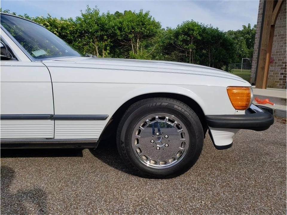 1988 Mercedes-Benz R107 SL-Class - Image 18 of 31