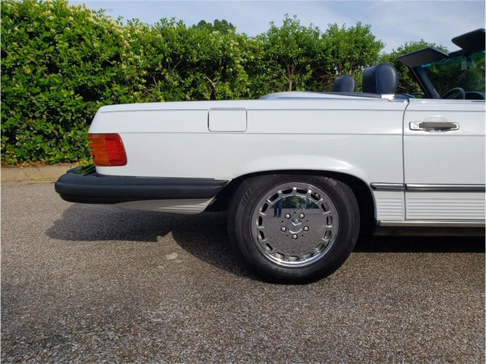 1988 Mercedes-Benz R107 SL-Class - Image 16 of 31